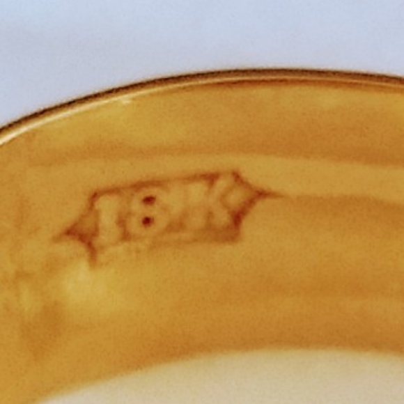 Men's 18 Carat Gold Ring Size 9 - Picture 4 of 8
